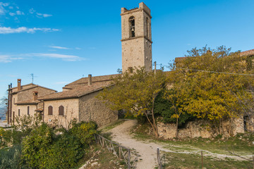 Fototapeta na wymiar Panoramic view of Campello Alto medieval village in Umbria