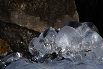 自然の作り上げた氷の彫刻。冬の北海道。