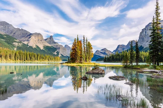 Canada, Alberta, Jasper National Park, Maligne Lake and Spirit Island Photos | Adobe Stock