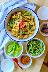 Stir Fried Pork with curry paste and yardlong bean.