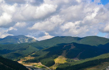 Fototapeta na wymiar Cloudy mountain landscape