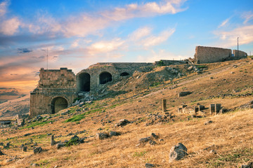 Fototapeta premium The ruins of the ancient city of Hierapolis at sunset