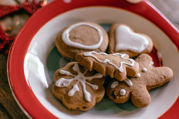 Gingerbread cookies in the plate. 