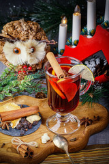 christmas mulled wine with spices