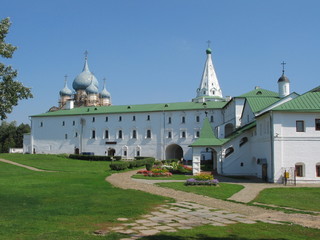 Fototapeta na wymiar The Golden Ring of Russia. Suzdal. Bishops' Chambers in Suzdal Kremlin
