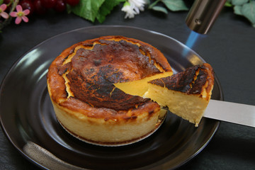 バスクチーズケーキ