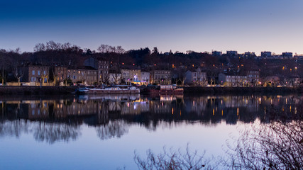 Neuville sur saone au petit matin