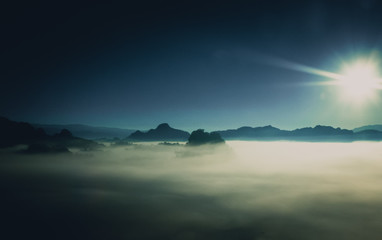 In the morning, sea of the misty mountain