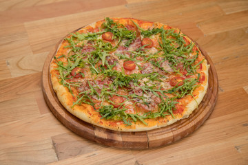 Big Arugula Pizza
