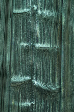detail enes verwitterten Scheunentores