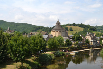 Village touristique et médiéval au bord du Lot, Aveyron, Sainte Eulalie d'Olt