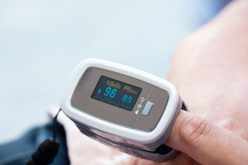 Monitoring Blood Oxygen Levels & Pulse Rate