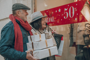 city christmas shopping grandparents