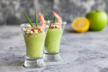 Avocado and green apple mousse with shrimp and almonds
