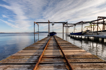 Obraz premium Du côté des ostréiculteurs à Bouzigues au bord de l'etang de Thau - Herault - Occitanie - France