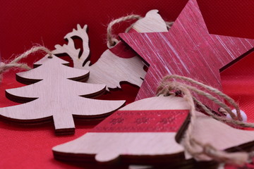 Naklejka premium christmas decoration on wooden background