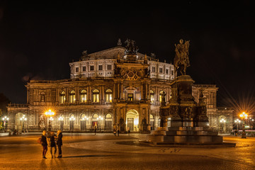 Fototapeta na wymiar Dresden / Semperoper