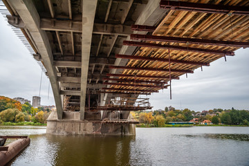 Wooden formwork of bridge suspensions during reconstruction
