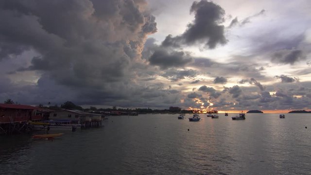 4K Beautiful Sunset moving cloud timelapse at Tanjung Aru, Sabah, Malaysia