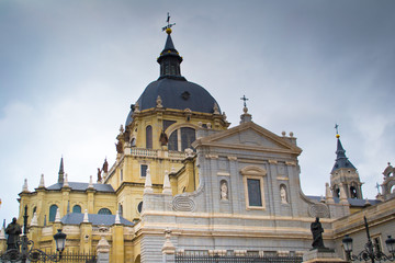 Fototapeta na wymiar Majestic cathedral of Almudena, Madrid, Spain.