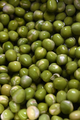 green peas background