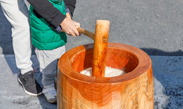 日本の伝統文化　餅つき