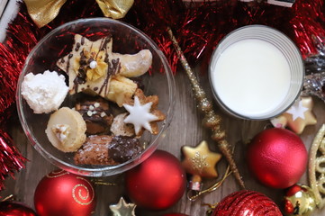 Weihnachtstraditionen Weihnachtsdeko Plätzchen