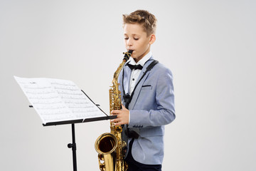 man playing the saxophone