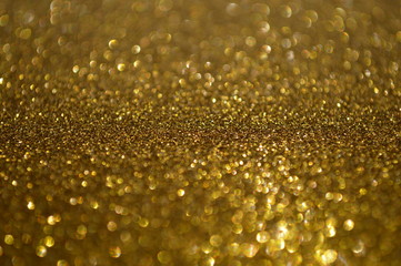 The surface pattern of glittering sheet is the color that reflects with the light of the sun.