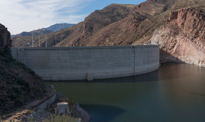 Obraz na płótnie Canvas Theodore Roosevelt Dam in Arizona.
