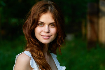 Naklejka premium portrait of young woman