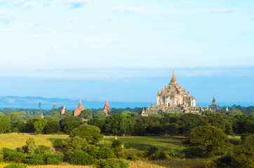  P̣hūmi thạṣ̄n̒ cedīy̒ thī̀ s̄wyngām thī̀ phm̀ā 31/5000 Beautiful pagoda...