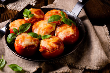 Stuffed tomatoes with minced meat and cheese