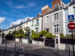 Fototapeta na wymiar immeubles typiques de Paris 13