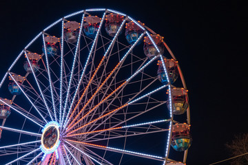 Riesenrad beleuchtet