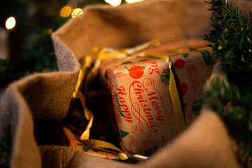Geschenke vom Weihnachtsmann Bescherung Sack blick