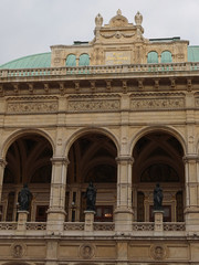 Fototapeta na wymiar Opéra national - Vienne (Autriche)