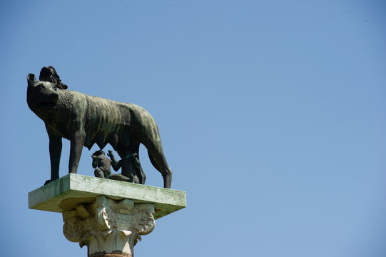 Pisa / Italy. 05.28.2015. Romulo and Remo breastfed by Luperca, the wolf that according to Roman mythology breastfed the founders of Rome