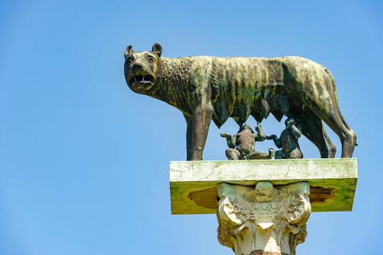 Pisa / Italy. 05.28.2015. Romulo and Remo breastfed by Luperca, the wolf that according to Roman mythology breastfed the founders of Rome