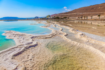 The shallow coast of the Dead Sea