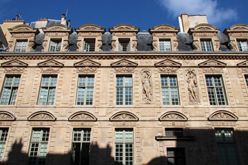 Naklejka premium dwór (Sully) w Paryżu (Francja)