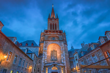 Fototapeta na wymiar Tower od Aachen Cathedral during Blue Hour 