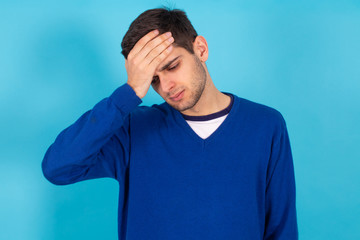 Naklejka premium isolated young man with expressions