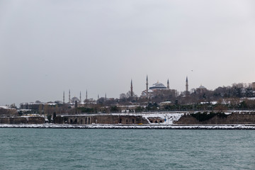 Fototapeta na wymiar Historic Peninsula of Istanbul in snowy weather
