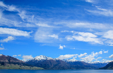 Obraz na płótnie Canvas view of Lake Wanaka, near Wanaka, South Island, New Zealand