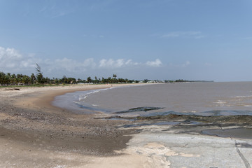 Plage de Kourou en Guyane française