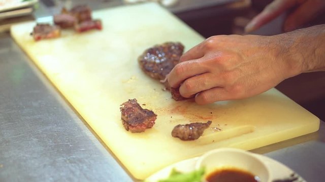 Work of the steak chef｜炭火焼ステーキ