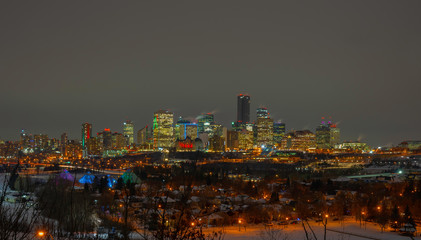 Obraz premium Beautiful panorama of downtown Edmonton, Alberta, Canada with Christmas Theme night lights.