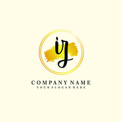 Initial IZ handwriting logo, and brush circle template 
