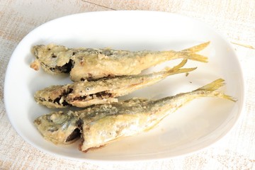 魚の唐揚げ